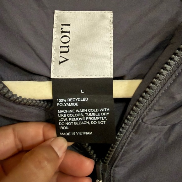 Vuori Charcoal Windbreaker Jacket - Picture 3 of 5